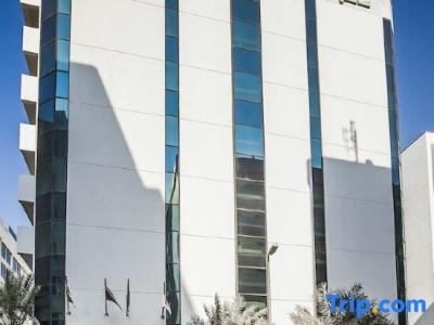 Golden Sands Apartments - 85