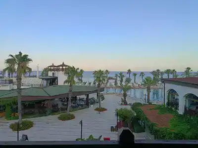 Emelda Sun Club - 87