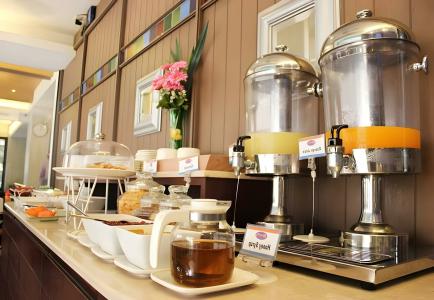 La Petite Salil Sukhumvit 8 - 8