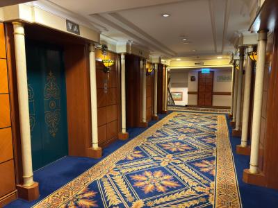 Golden Tulip Sovereign Bangkok - 14