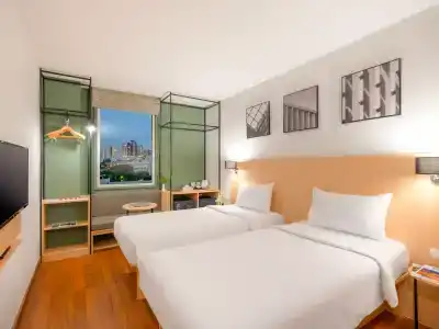 ibis Bangkok Sathorn - 3