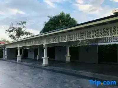 Huern Kan Thong - 52