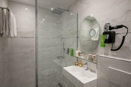 GOLDEN TULIP CANNES de PARIS - 81