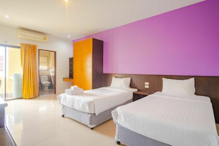 AJ Residence - 75