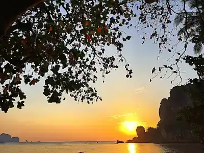 Tonsai Bay Resort - 16