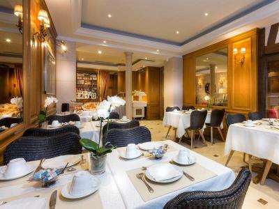 Dauphine Saint Germain - 17