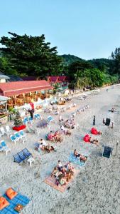 Lanta Paradise Beach Resort - 9