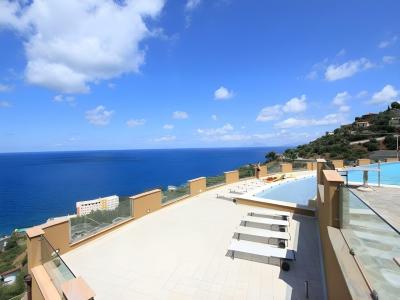 GH Avalon Sikani - 43