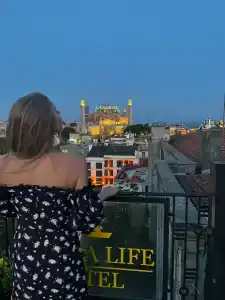 Agora Life - 26