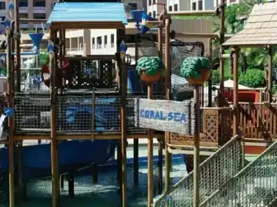 Coral Sea Aqua Club Resort - 43