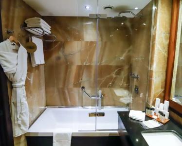 Crowne Plaza Istanbul Harbiye - 69