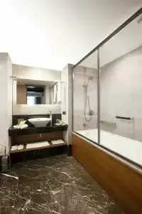 DoubleTree by Hilton Istanbul - Old Town - 97