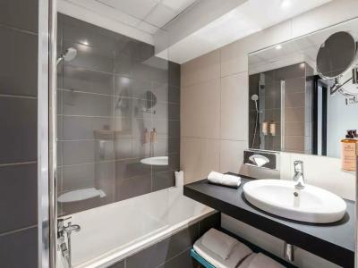 Mercure Paris Gare De Lyon TGV - 53