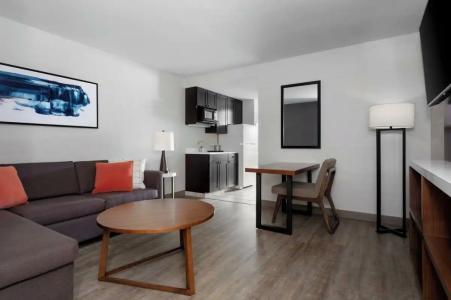 Deltas by Marriott Burlington - 25