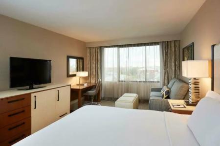 DoubleTree by Hilton Fresno Convention Center - 39