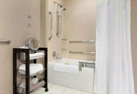 DoubleTree by Hilton Oklahoma City Airport - 55