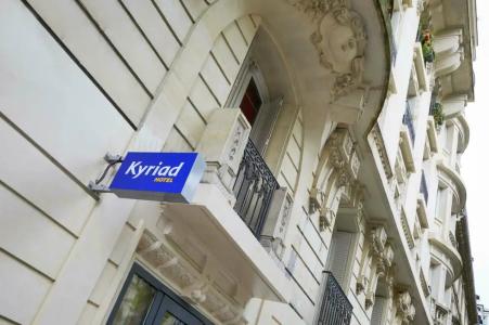Kyriad Paris 18 - Porte de Clignancourt - Montmartre - 16