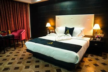 Arman Juffair Mall - 98