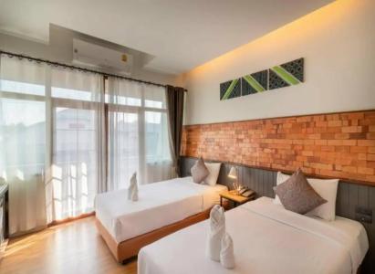 The Old City Wall Inn - 52