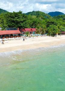 Lanta Paradise Beach Resort - 17