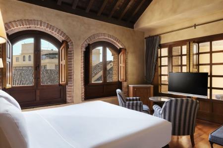 Palacio de Santa Paula, Autograph Collection - 94