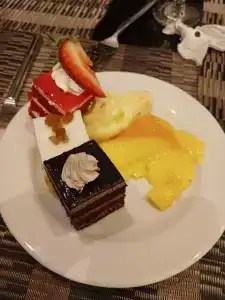 Ramada by Wyndham Beach Ajman - 25