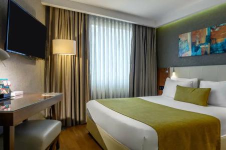 Ramada by Wyndham Istanbul Grand Bazaar - 73