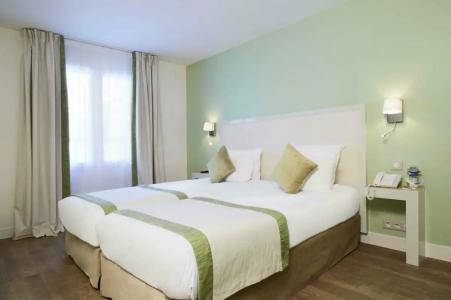 Kyriad Paris 18 - Porte de Clignancourt - Montmartre - 85