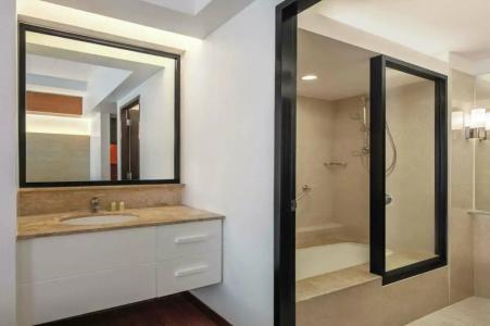 DoubleTree by Hilton Phuket Banthai Resort - 56