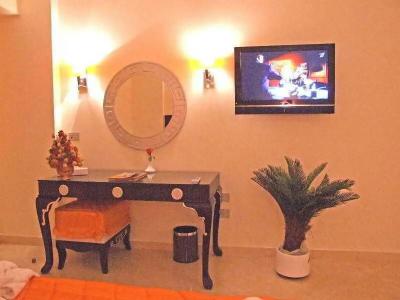 Sphinx Aqua Park Beach Resort - 95