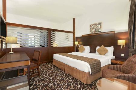 Howard Johnson Bur Dubai - 39