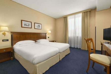 Ramada by Wyndham Naples - 80