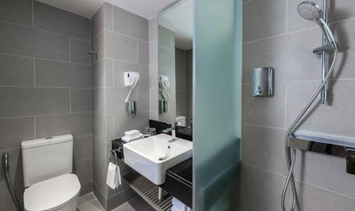 Holiday Inn Express Bangkok Soi Soonvijai, an IHG - 16
