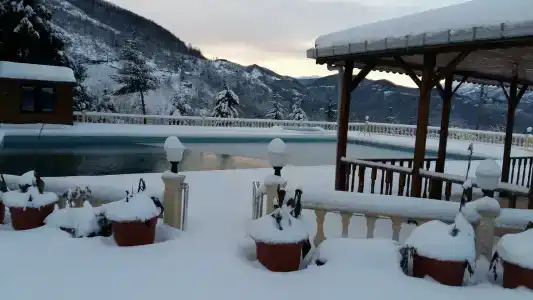 Zarha Mountain Resort - 5