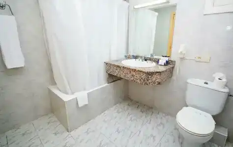 Amic Miraflores - 58