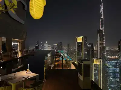 Paramount Midtown - 26