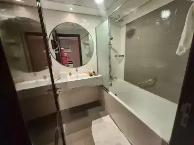 Leva and Suites, Mazaya Centre - 87