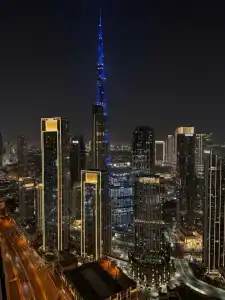 Paramount Midtown - 8