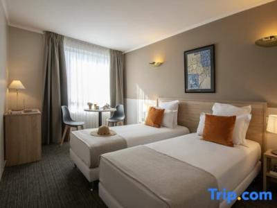 Amarante Cannes - 94