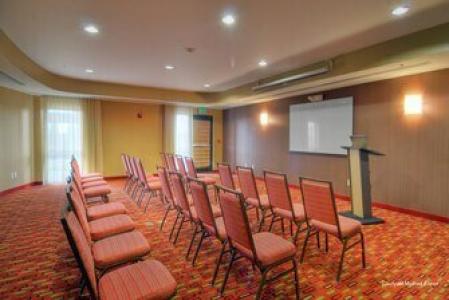 Courtyard Medford Airport - 96