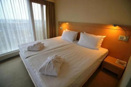 Riga Islande with FREE Parking - 94