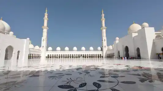 The WB Abu Dhabi, Curio Collection by Hilton - 4