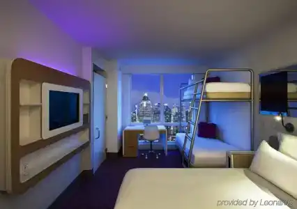 YOTEL New York Times Square - 6