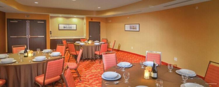 Courtyard Medford Airport - 75