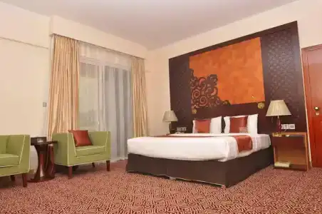 Dubai Grand by Fortune, Dubai Airport - 12
