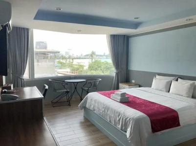 The Beach Front Resort, Pattaya - 0