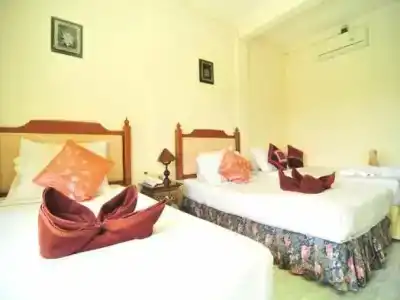 Baan Karon Hill Phuket Resort - 48