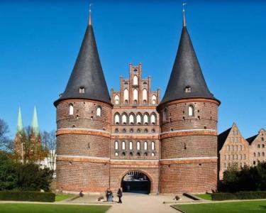 Vier Jahreszeiten Lubeck