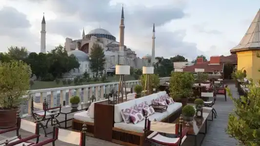 Four Seasons Istanbul at Sultanahmet - 12