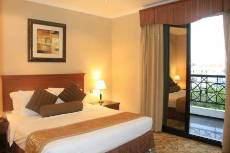 La Quinta by Wyndham Dubai Jumeirah - 64